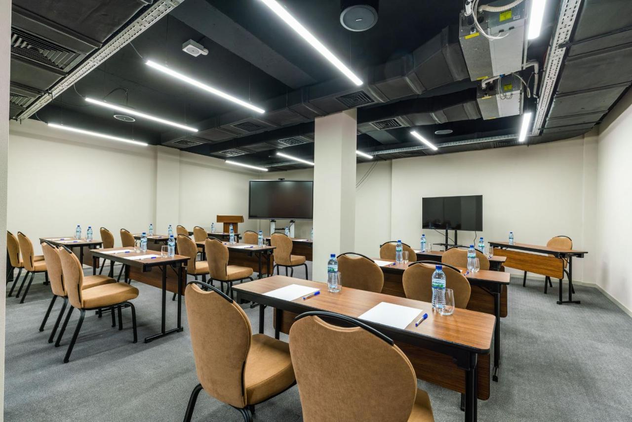 Reikartz King Tamar Tbilisi Hotel Екстериор снимка