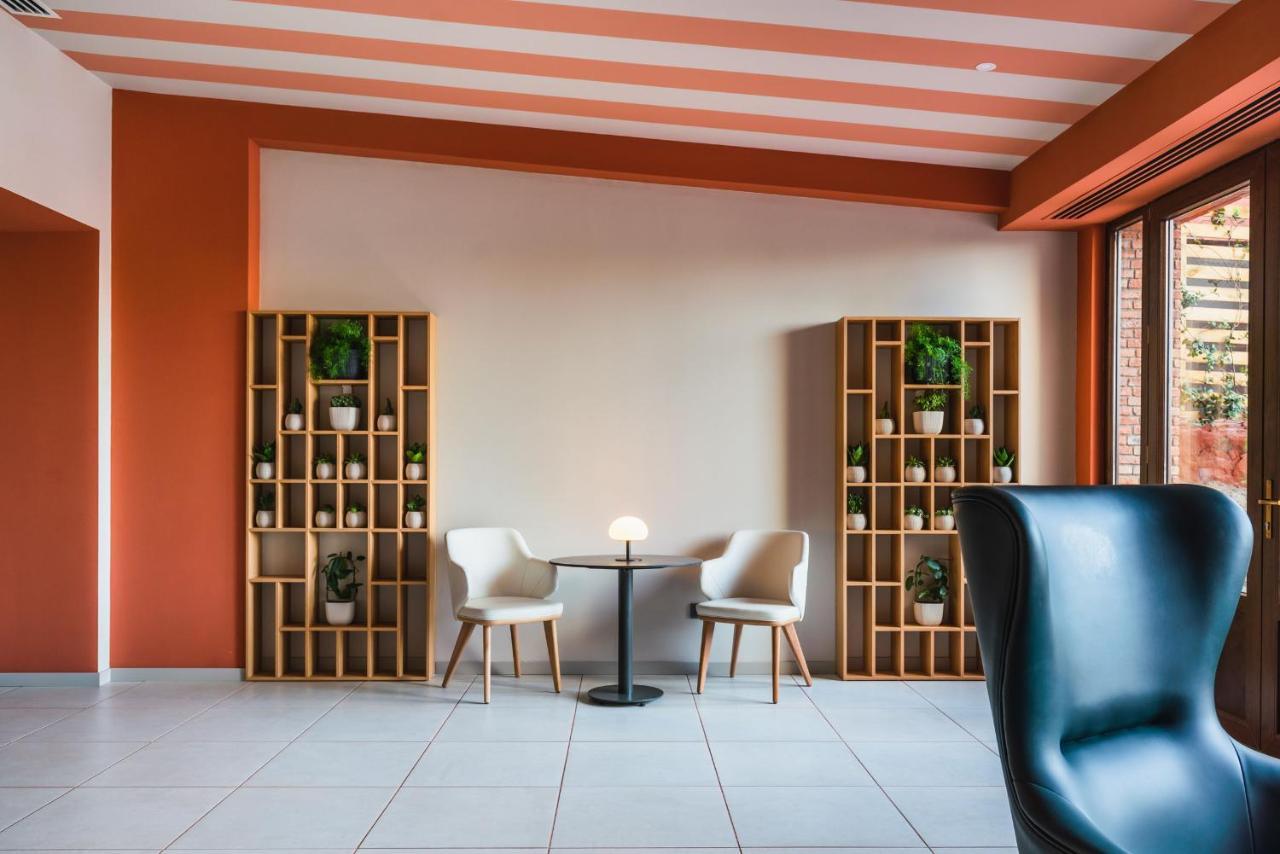 Reikartz King Tamar Tbilisi Hotel Екстериор снимка