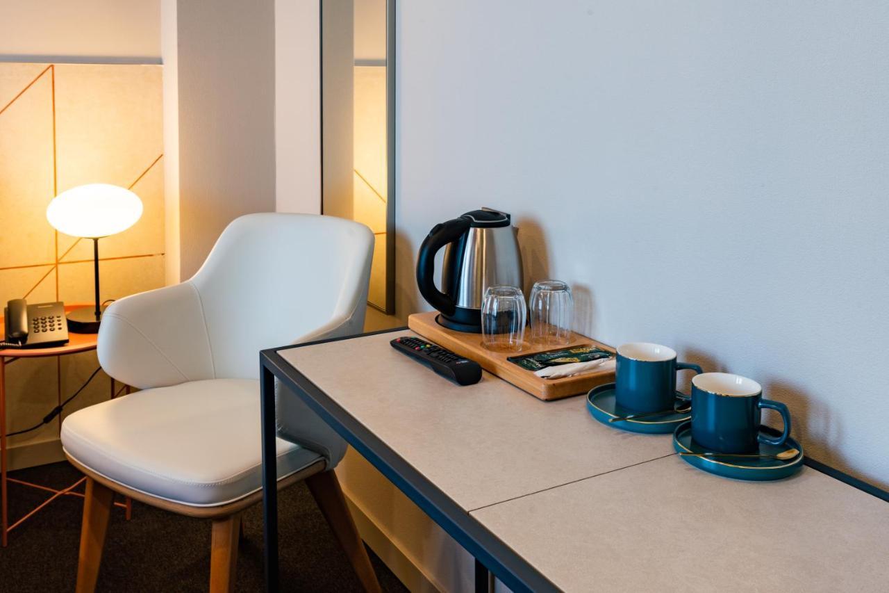 Reikartz King Tamar Tbilisi Hotel Екстериор снимка